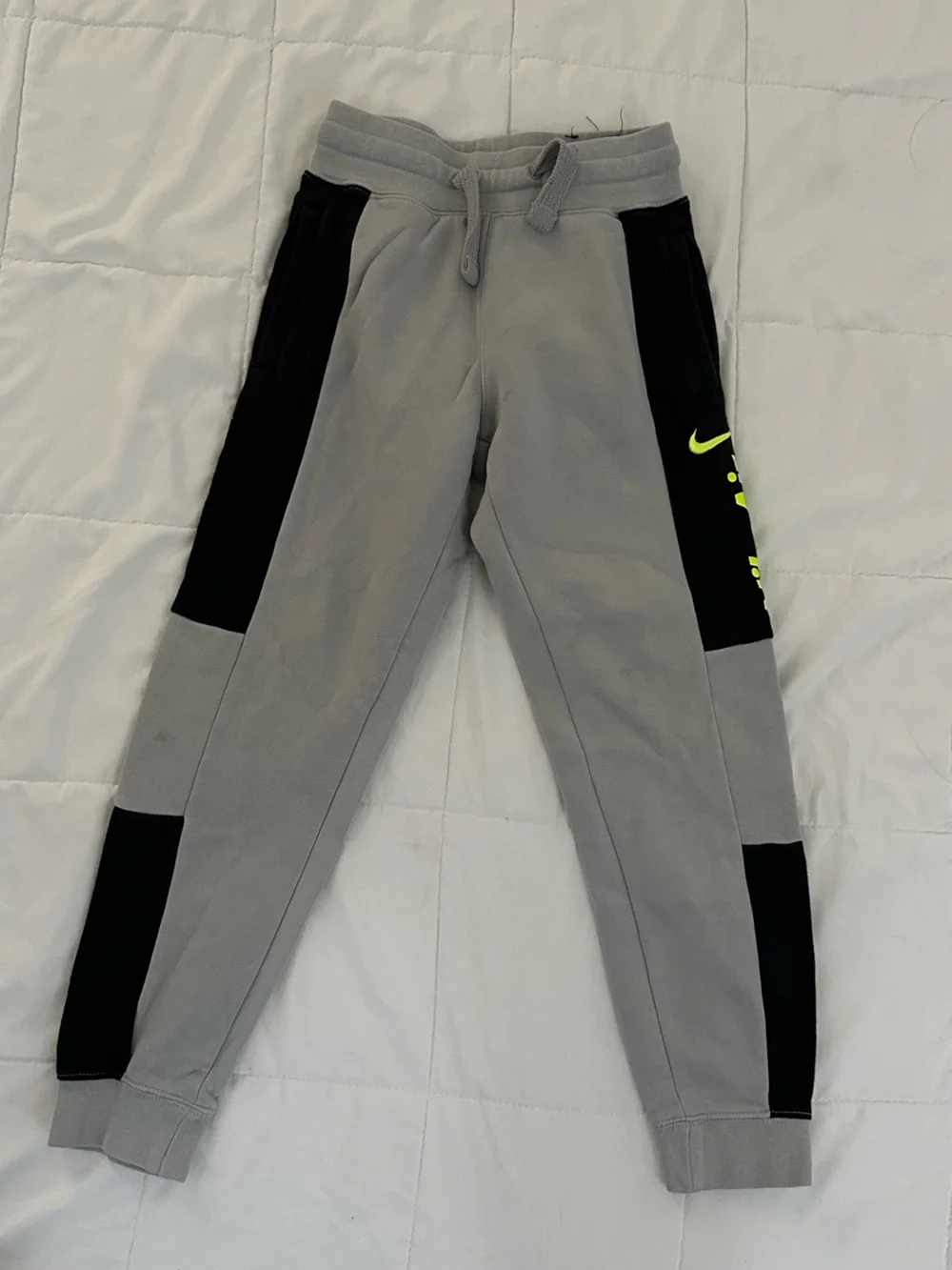 Nike Air Boy’s Hoodie and Joggers set - Black, gray, Neon Yellow - Picture 4 of 7
